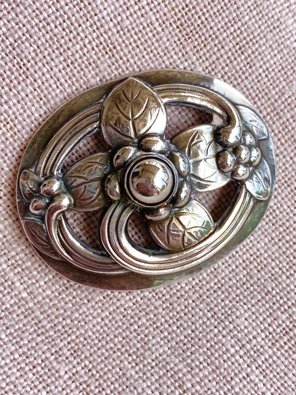 Vintage Georg Jensen Sterling Silver Flower oval Brooch #138 - Picture 2 of 6